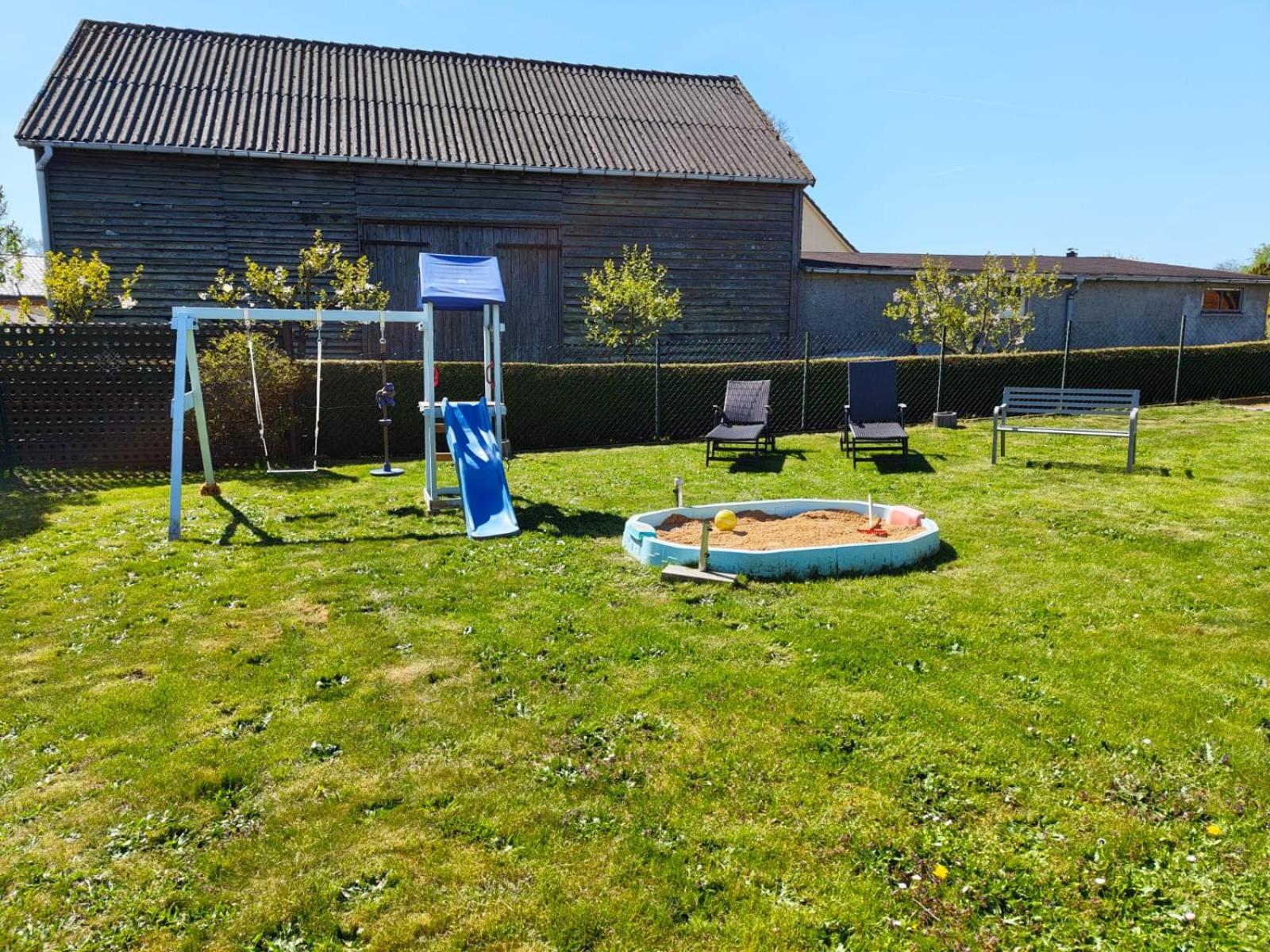 FeWo Kombüse - ruhig gelegen und mit großem Garten, nah am Achterwasser Krummin Exterior foto